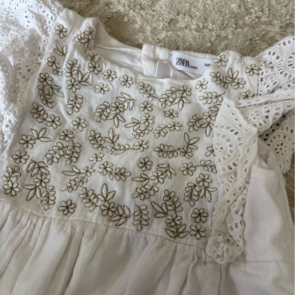 Zara 3-4 White Eyelet Baby Dress - Picture 5 of 7